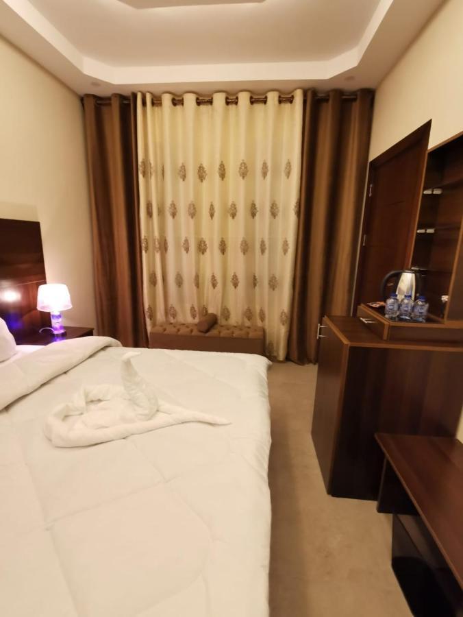 Nice View Hotel فندق الأطلالة الجميلة للعائلات فقط Akaba Exterior foto